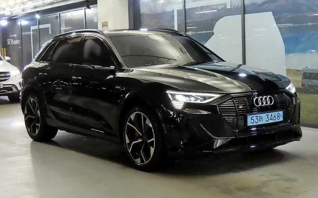 인천중고자동차할부 e-트론 S 매물 사진 9 - 2023/08 65,663km