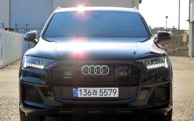 인천중고자동차할부 Q7 (4M) 55 TFSI 콰트로 프리미엄 매물 사진 14 - 2023/03 23,800km